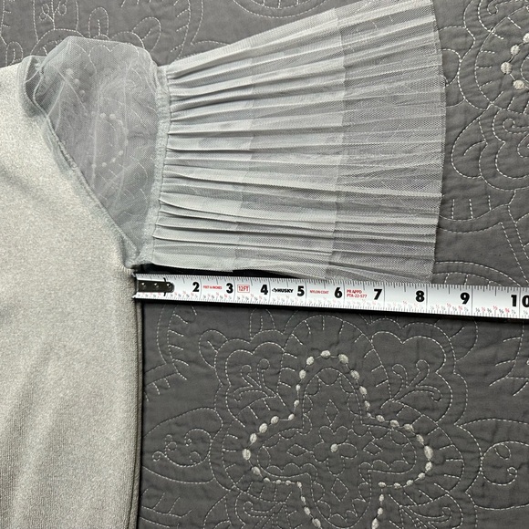 THML Women’s Silver Ruffled Sheer Sleeve Sweater Size Small - Picture 8 of 9